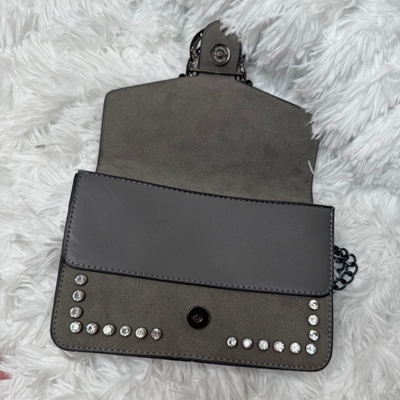 Jessica Simpson Purse - Picture 4 of 14
